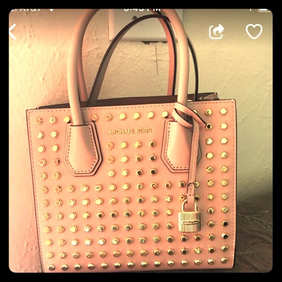 Michael Kors Purse - Picture 1 of 1